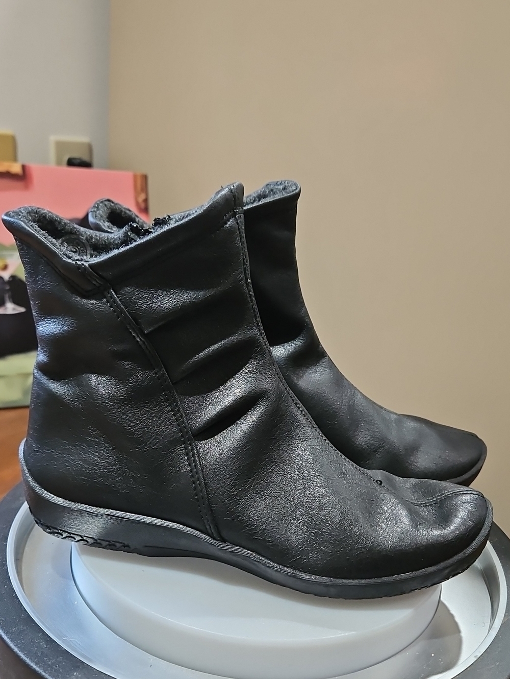 Arcopedico Black VEGAN Leather Ankle Booties with Faux Fur Trim